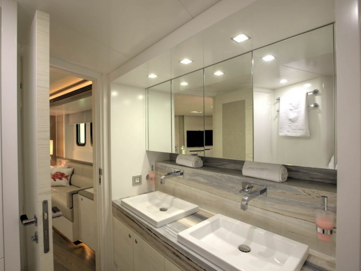 Charter Yacht-ARCHSEA-8